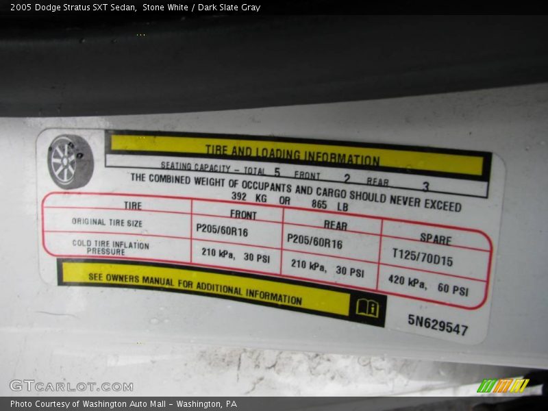 Stone White / Dark Slate Gray 2005 Dodge Stratus SXT Sedan