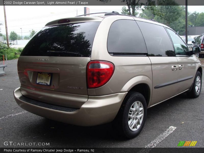 Light Almond Pearl / Taupe 2002 Dodge Caravan Sport