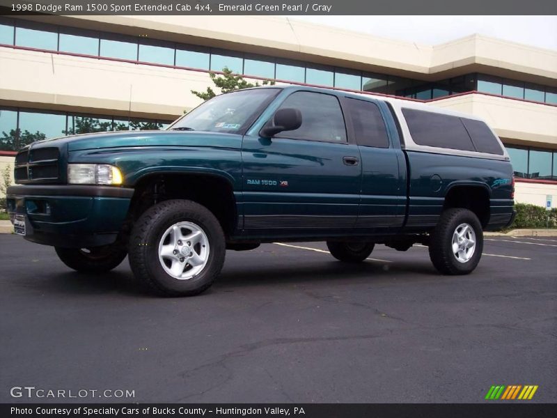 Emerald Green Pearl / Gray 1998 Dodge Ram 1500 Sport Extended Cab 4x4