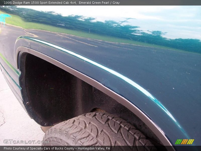 Emerald Green Pearl / Gray 1998 Dodge Ram 1500 Sport Extended Cab 4x4