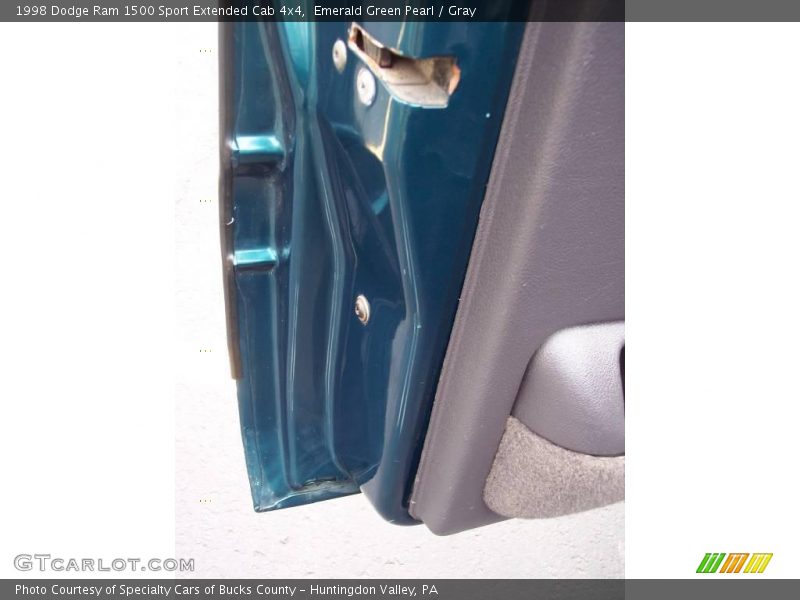 Emerald Green Pearl / Gray 1998 Dodge Ram 1500 Sport Extended Cab 4x4