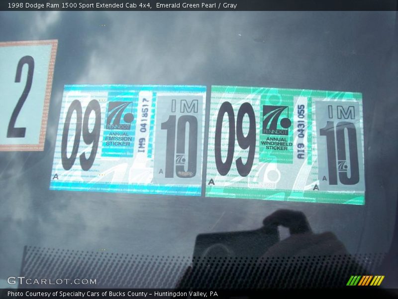 Emerald Green Pearl / Gray 1998 Dodge Ram 1500 Sport Extended Cab 4x4