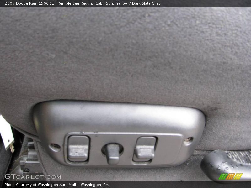 Solar Yellow / Dark Slate Gray 2005 Dodge Ram 1500 SLT Rumble Bee Regular Cab