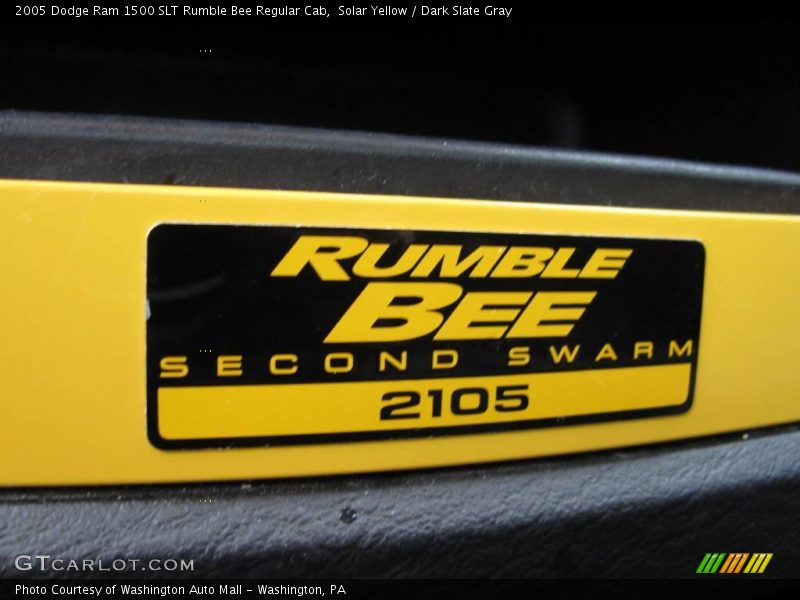 Solar Yellow / Dark Slate Gray 2005 Dodge Ram 1500 SLT Rumble Bee Regular Cab