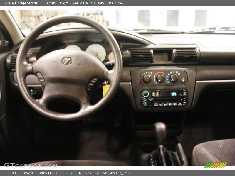 Bright Silver Metallic / Dark Slate Gray 2004 Dodge Stratus SE Sedan