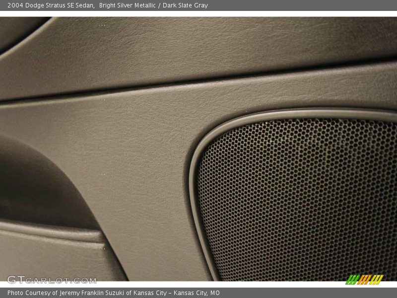 Bright Silver Metallic / Dark Slate Gray 2004 Dodge Stratus SE Sedan