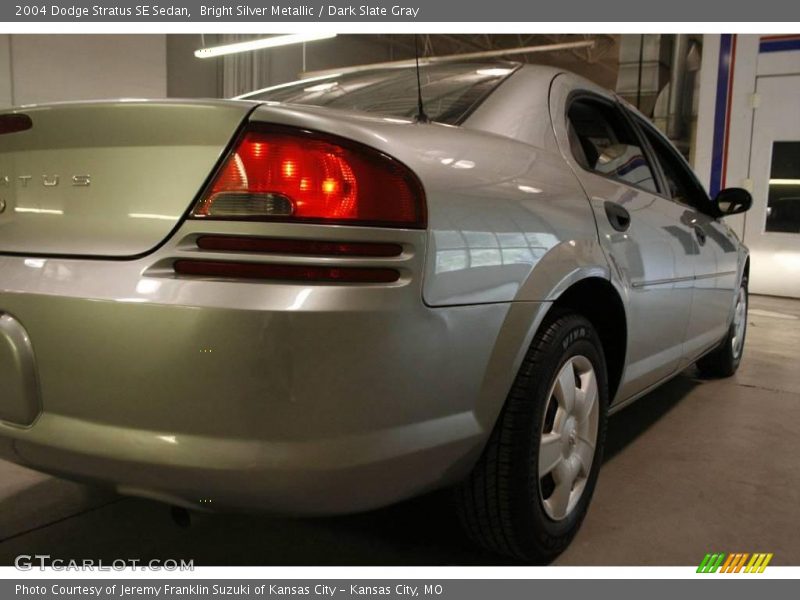 Bright Silver Metallic / Dark Slate Gray 2004 Dodge Stratus SE Sedan