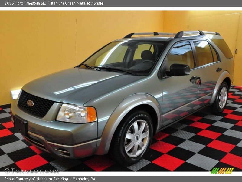 Titanium Green Metallic / Shale 2005 Ford Freestyle SE