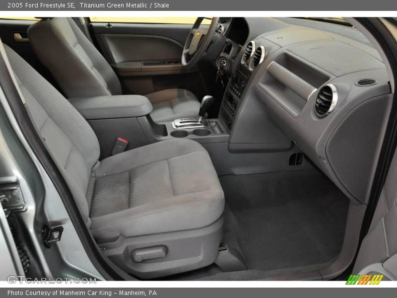 Titanium Green Metallic / Shale 2005 Ford Freestyle SE