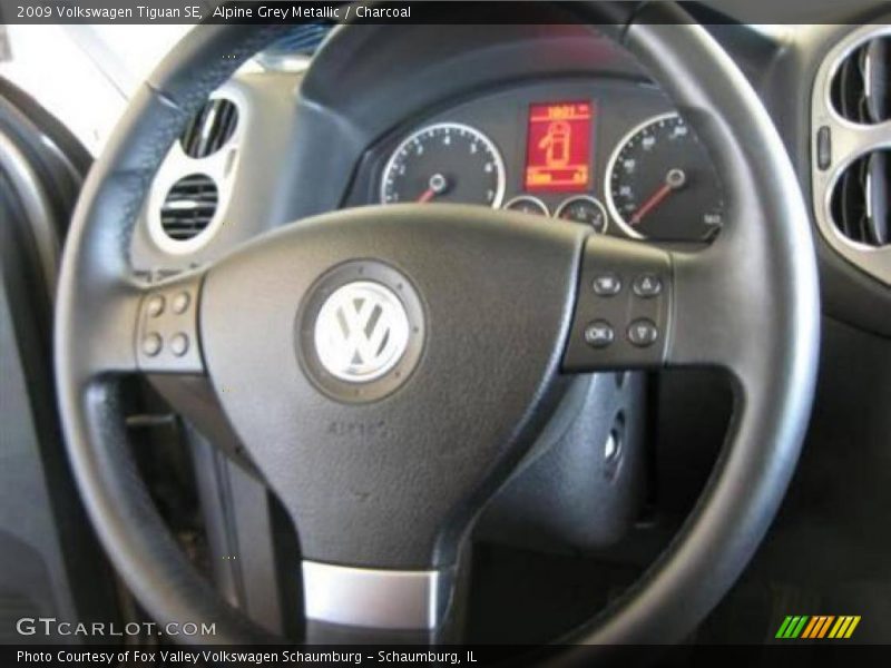 Alpine Grey Metallic / Charcoal 2009 Volkswagen Tiguan SE