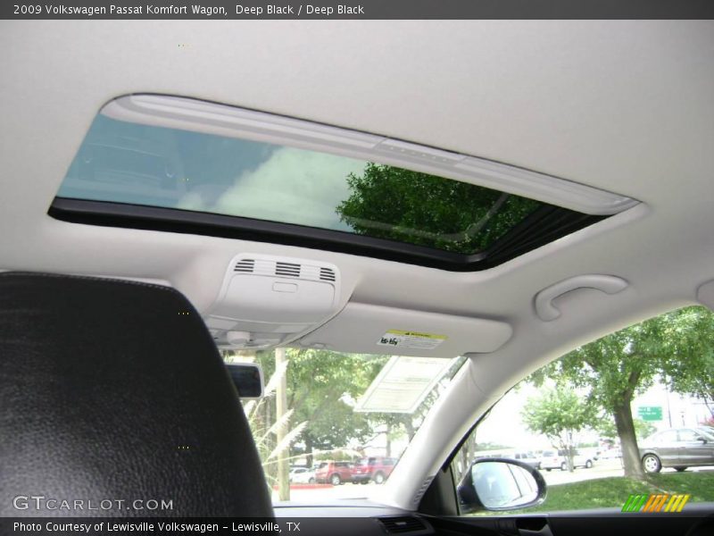 Deep Black / Deep Black 2009 Volkswagen Passat Komfort Wagon