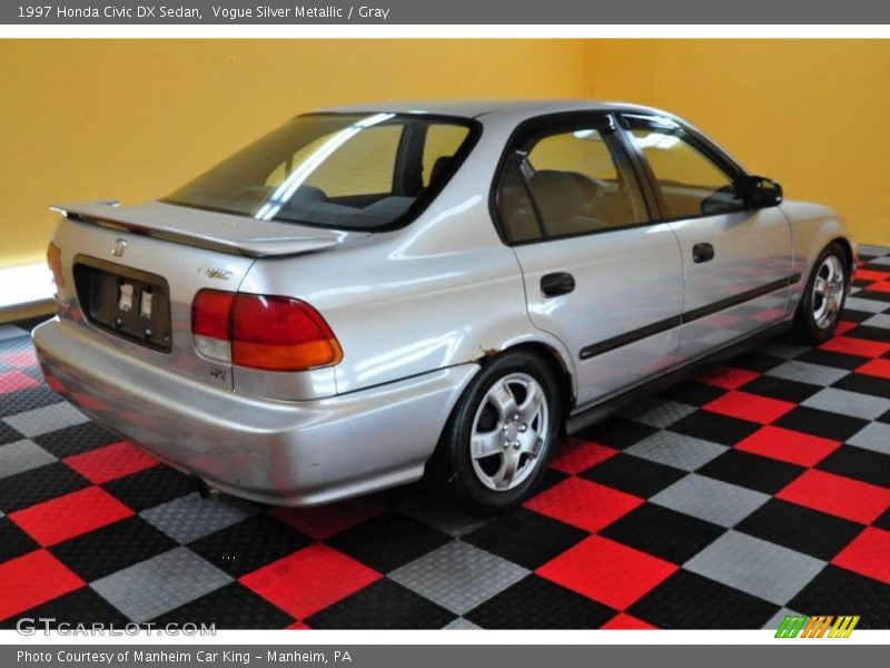Vogue Silver Metallic / Gray 1997 Honda Civic DX Sedan