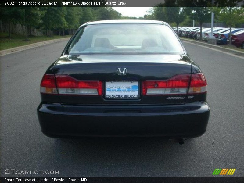 Nighthawk Black Pearl / Quartz Gray 2002 Honda Accord SE Sedan