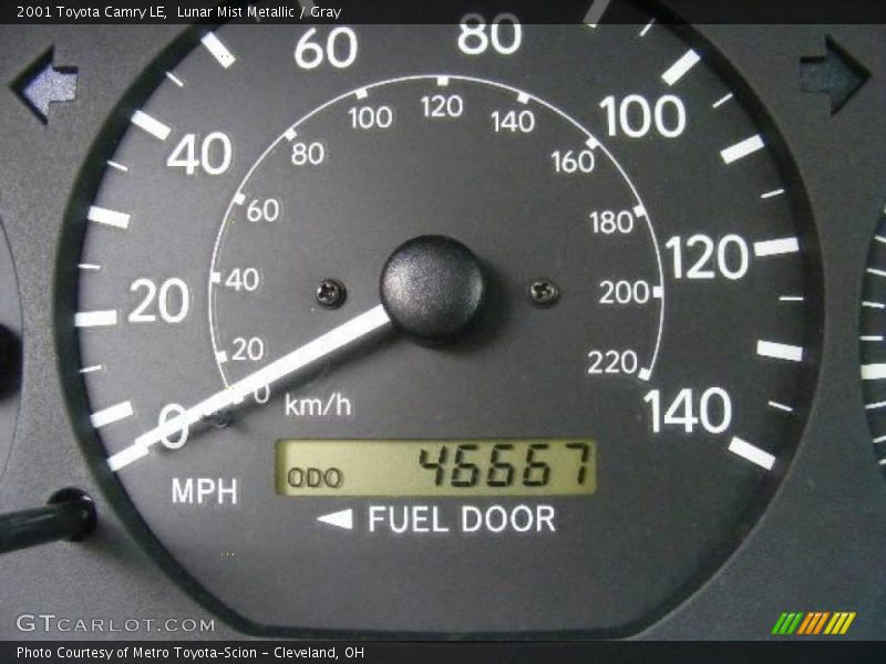 Lunar Mist Metallic / Gray 2001 Toyota Camry LE
