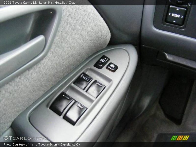 Lunar Mist Metallic / Gray 2001 Toyota Camry LE