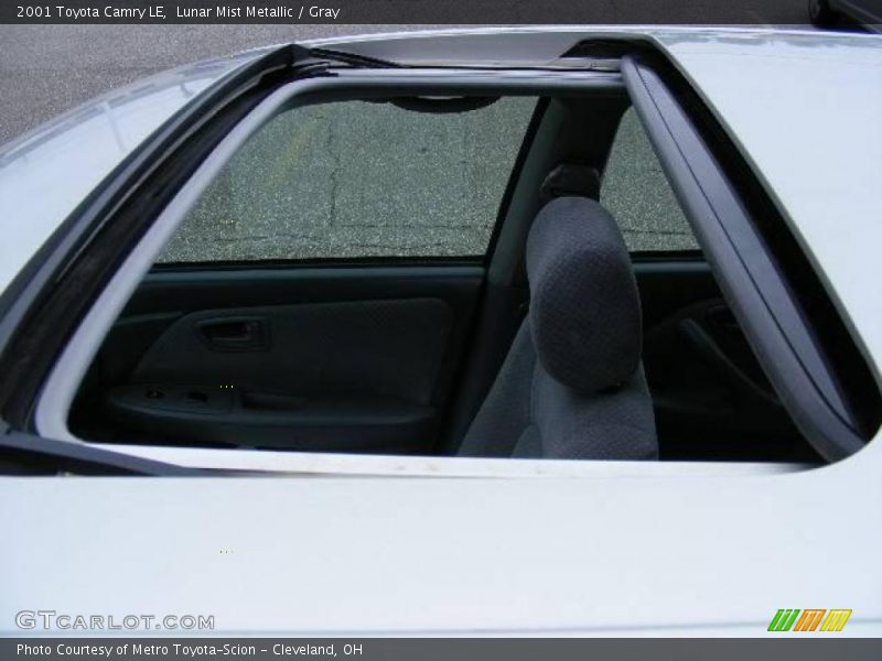 Lunar Mist Metallic / Gray 2001 Toyota Camry LE