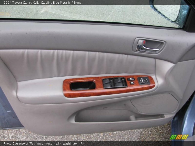 Catalina Blue Metallic / Stone 2004 Toyota Camry XLE