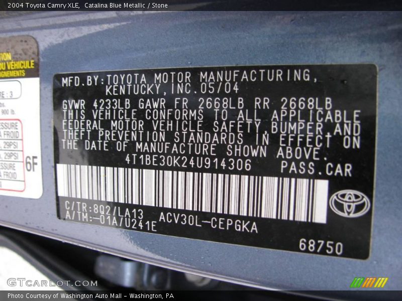 Catalina Blue Metallic / Stone 2004 Toyota Camry XLE