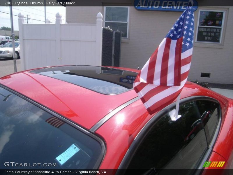 Rally Red / Black 2003 Hyundai Tiburon