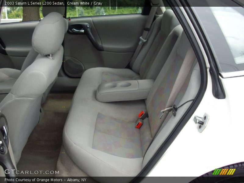 Cream White / Gray 2003 Saturn L Series L200 Sedan