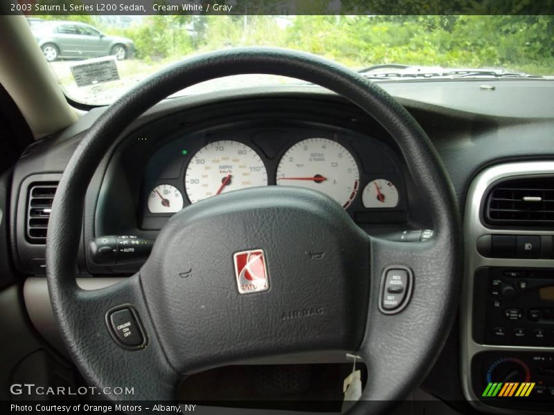 Cream White / Gray 2003 Saturn L Series L200 Sedan