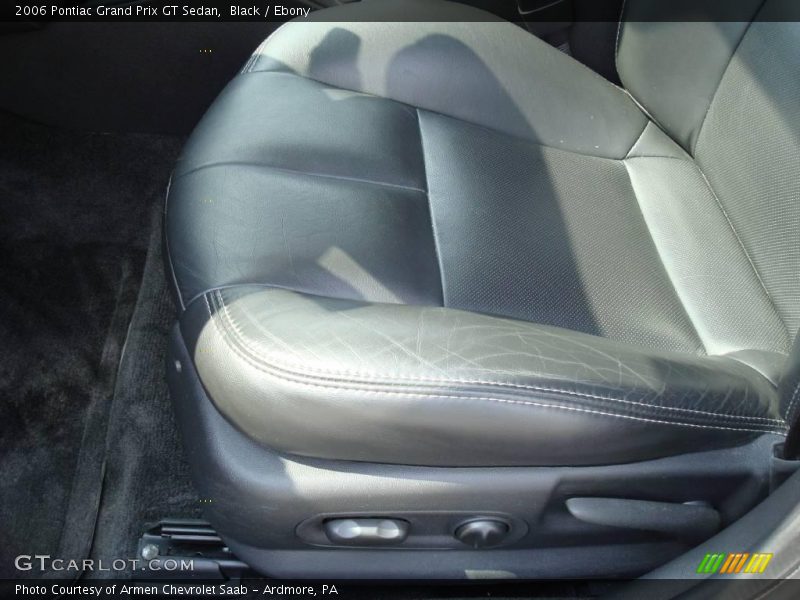 Black / Ebony 2006 Pontiac Grand Prix GT Sedan