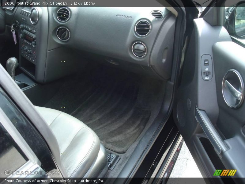 Black / Ebony 2006 Pontiac Grand Prix GT Sedan