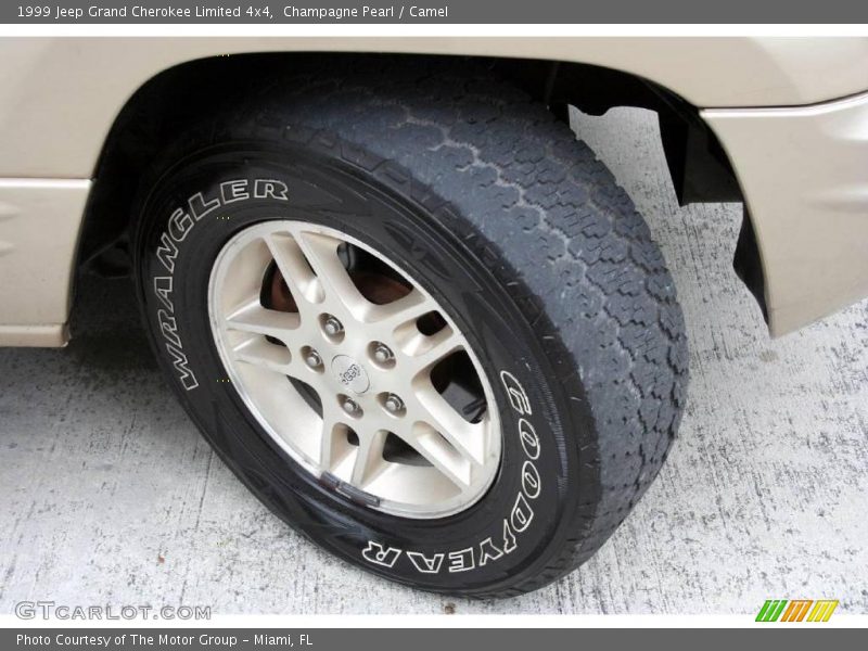 Champagne Pearl / Camel 1999 Jeep Grand Cherokee Limited 4x4
