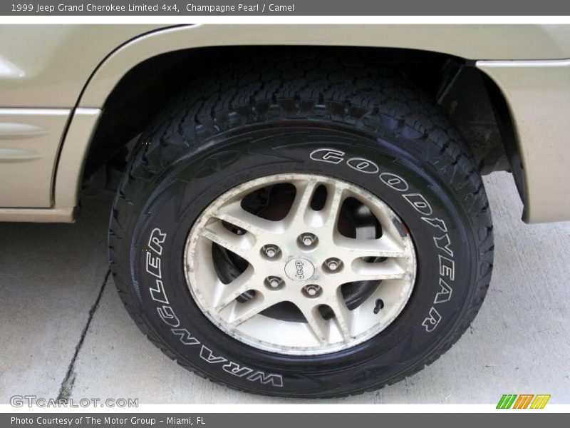Champagne Pearl / Camel 1999 Jeep Grand Cherokee Limited 4x4
