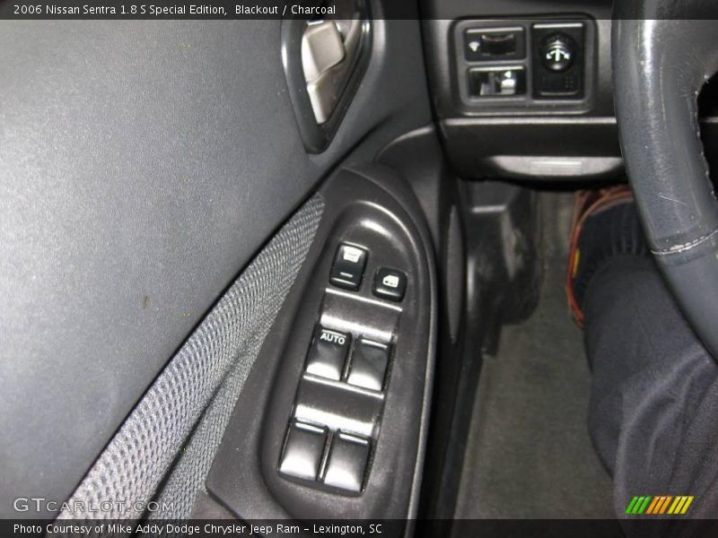 Blackout / Charcoal 2006 Nissan Sentra 1.8 S Special Edition