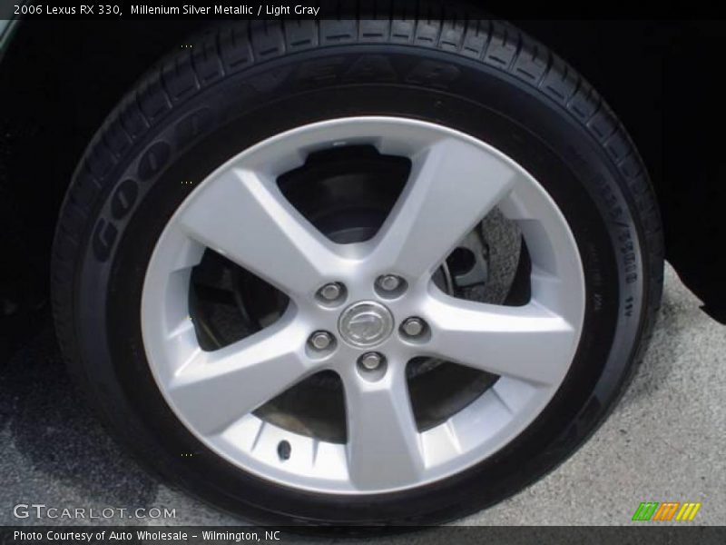 Millenium Silver Metallic / Light Gray 2006 Lexus RX 330