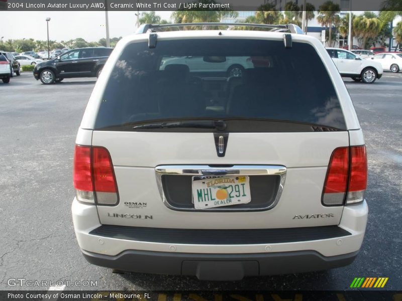 Ceramic White Tri Coat / Light Parchment 2004 Lincoln Aviator Luxury AWD