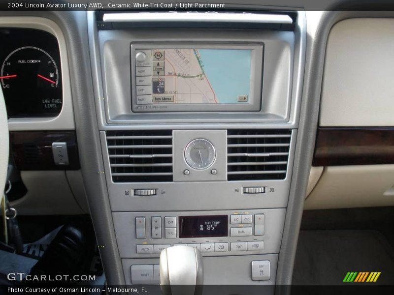 Ceramic White Tri Coat / Light Parchment 2004 Lincoln Aviator Luxury AWD