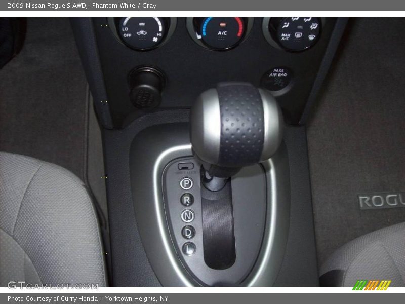 Phantom White / Gray 2009 Nissan Rogue S AWD