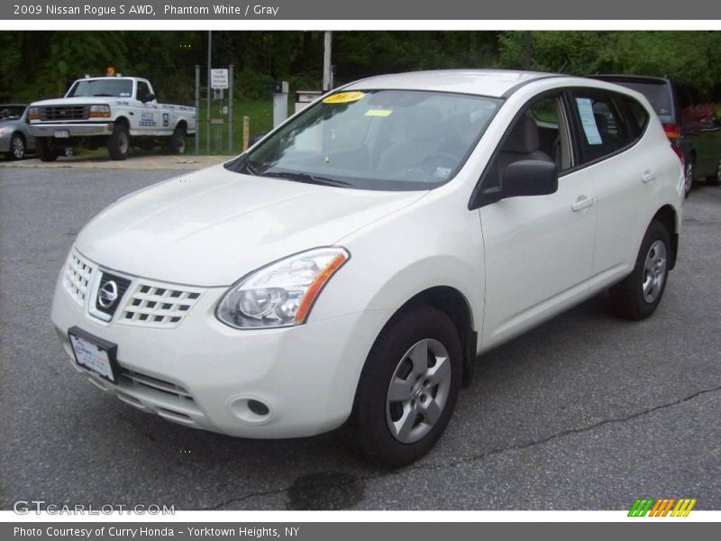 Phantom White / Gray 2009 Nissan Rogue S AWD