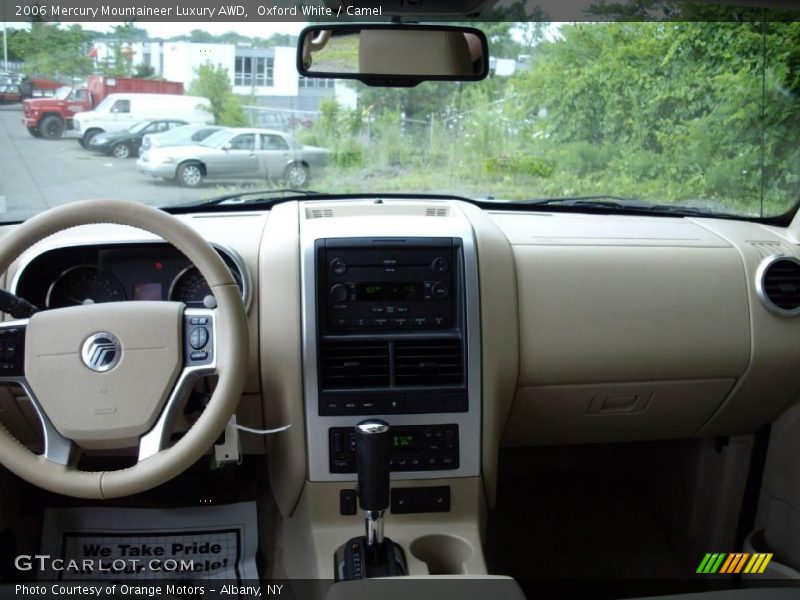 Oxford White / Camel 2006 Mercury Mountaineer Luxury AWD