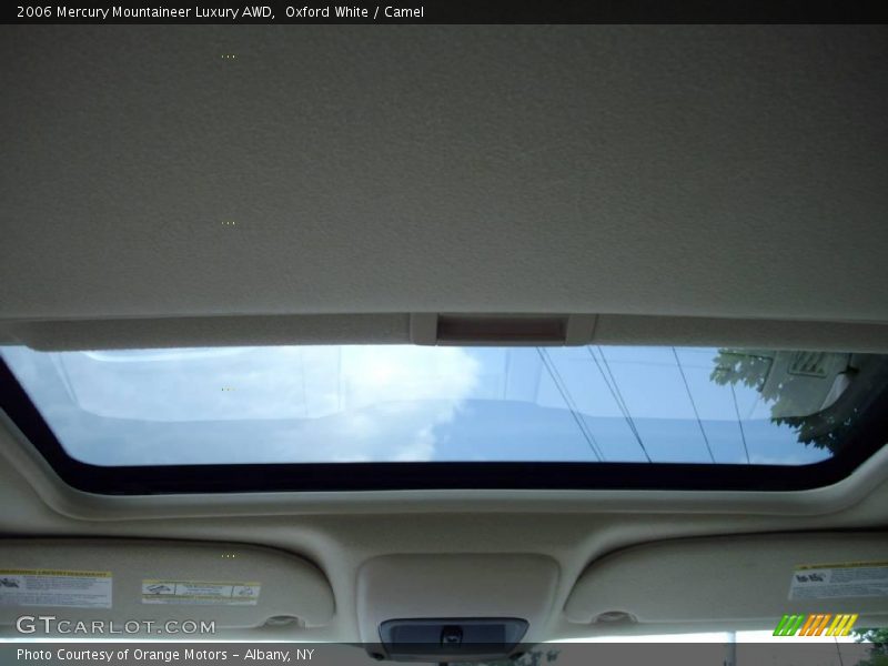 Oxford White / Camel 2006 Mercury Mountaineer Luxury AWD