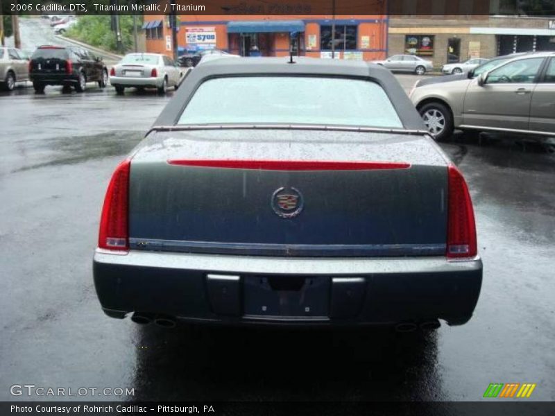 Titanium Metallic / Titanium 2006 Cadillac DTS