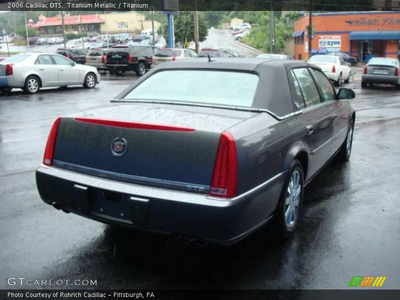 Titanium Metallic / Titanium 2006 Cadillac DTS