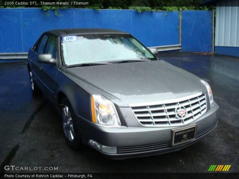 Titanium Metallic / Titanium 2006 Cadillac DTS