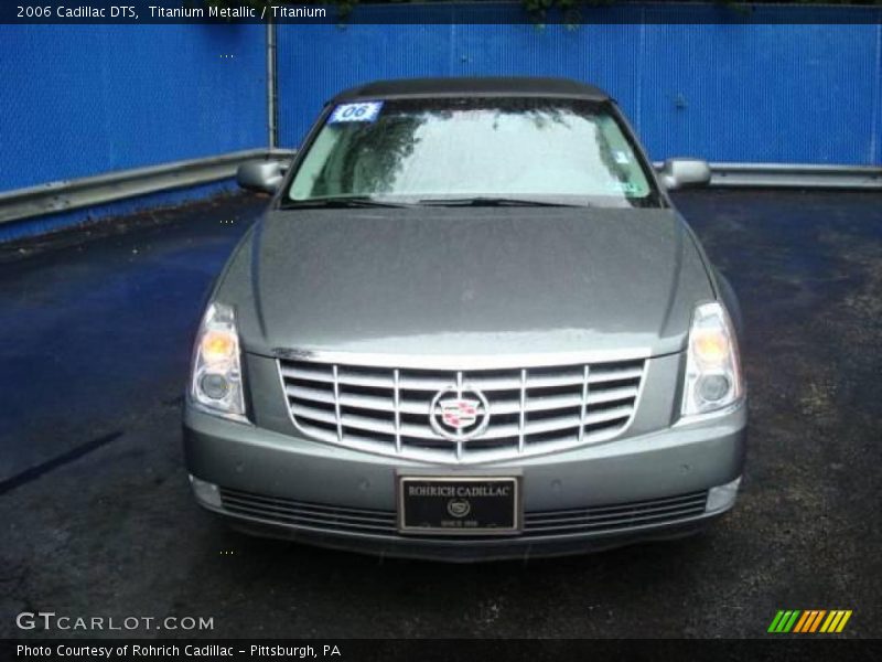 Titanium Metallic / Titanium 2006 Cadillac DTS