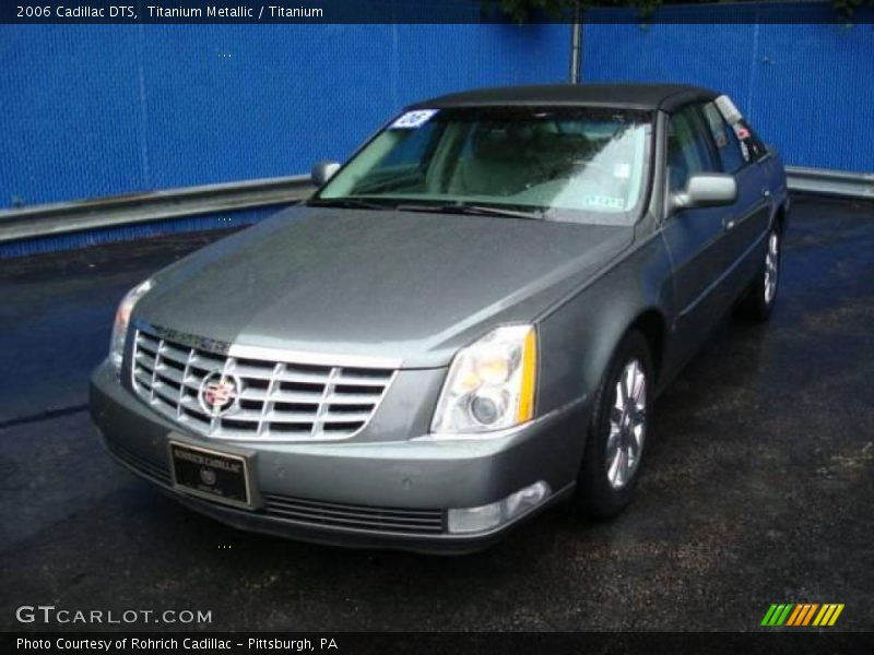 Titanium Metallic / Titanium 2006 Cadillac DTS
