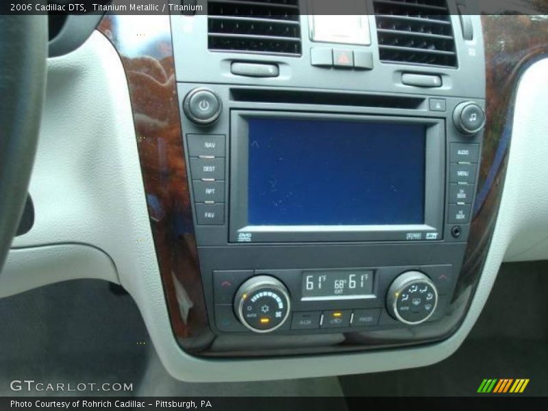Titanium Metallic / Titanium 2006 Cadillac DTS