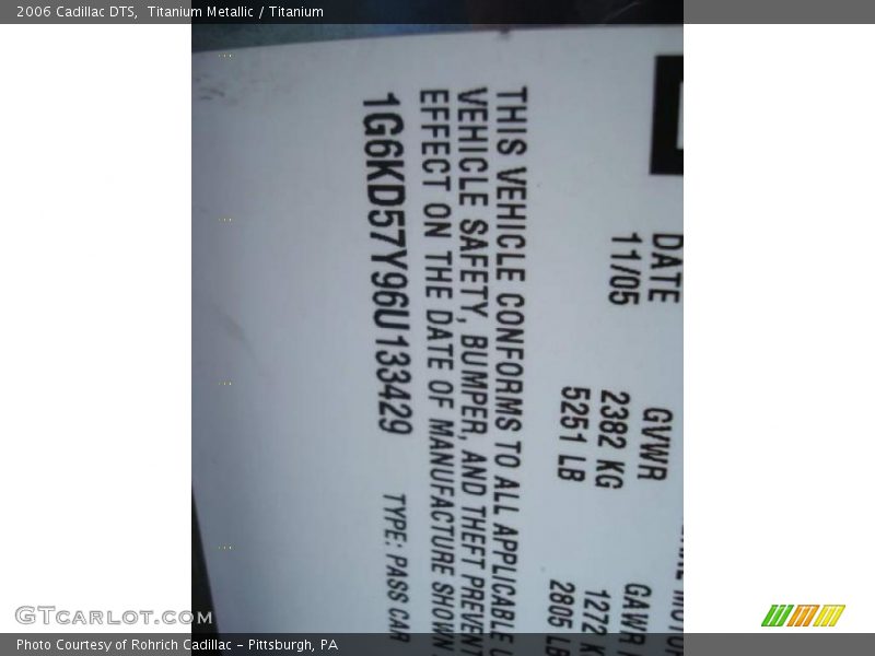 Titanium Metallic / Titanium 2006 Cadillac DTS