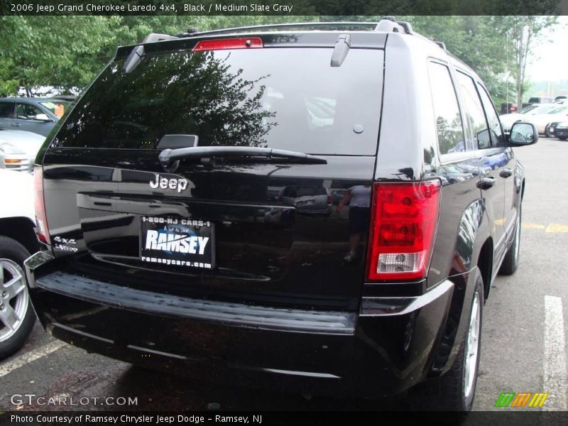 Black / Medium Slate Gray 2006 Jeep Grand Cherokee Laredo 4x4