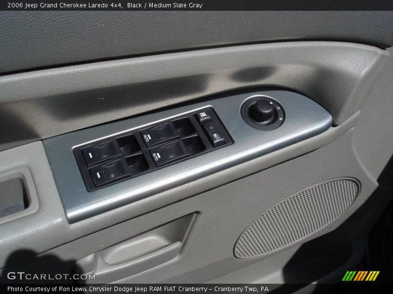 Black / Medium Slate Gray 2006 Jeep Grand Cherokee Laredo 4x4