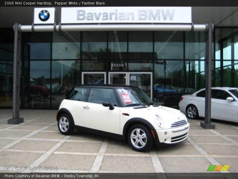 Pepper White / Panther Black 2006 Mini Cooper Hardtop