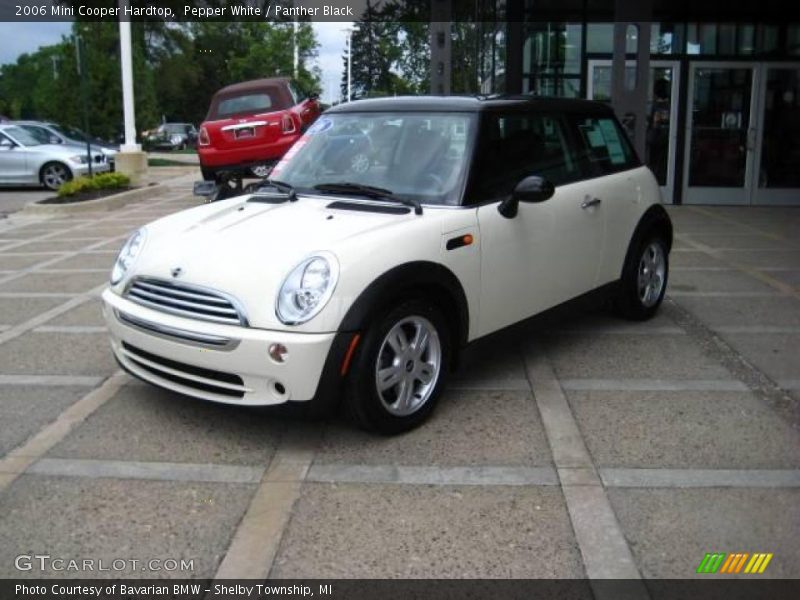 Pepper White / Panther Black 2006 Mini Cooper Hardtop