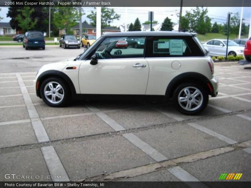 Pepper White / Panther Black 2006 Mini Cooper Hardtop