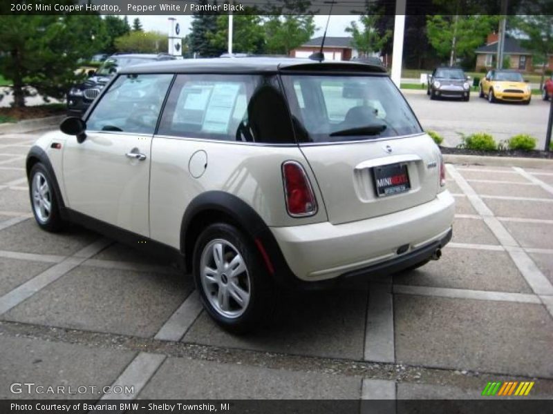 Pepper White / Panther Black 2006 Mini Cooper Hardtop
